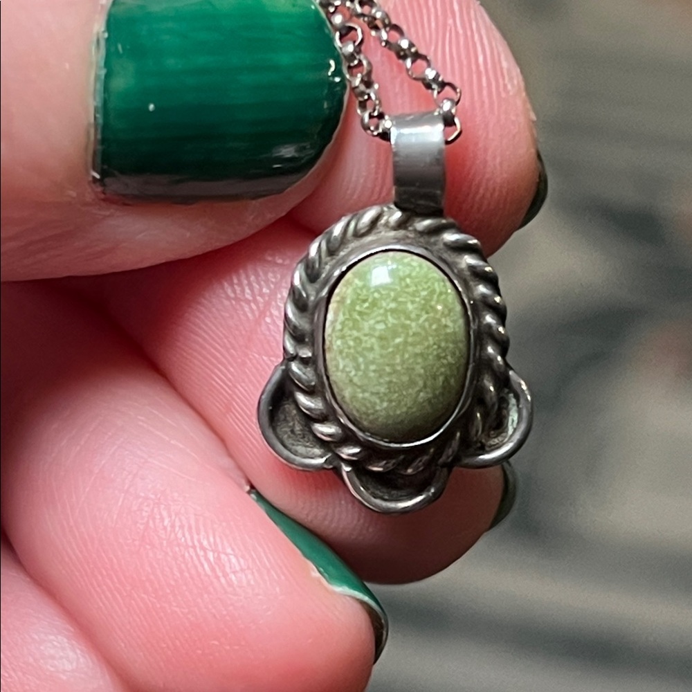 Vintage Native American Green Royston Turquoise Sterling Silver Pendant Necklace